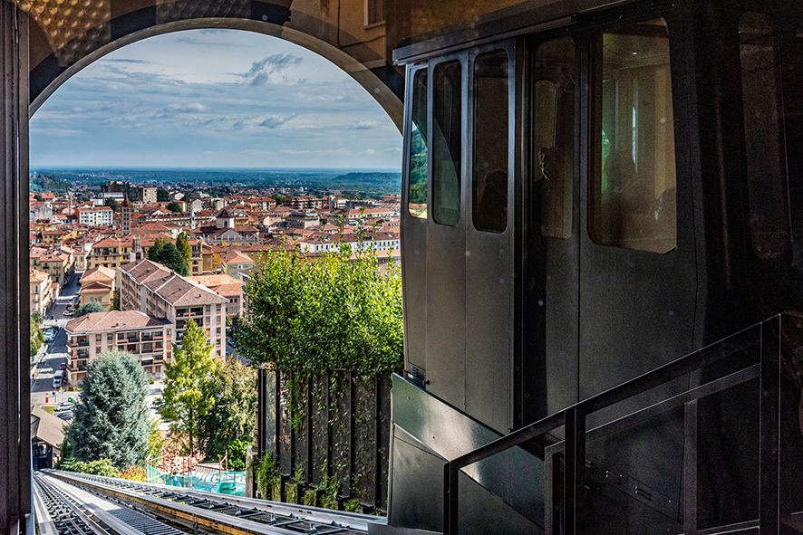 Viaggio. Orizzonti frontiere generazioni. IVa edizione